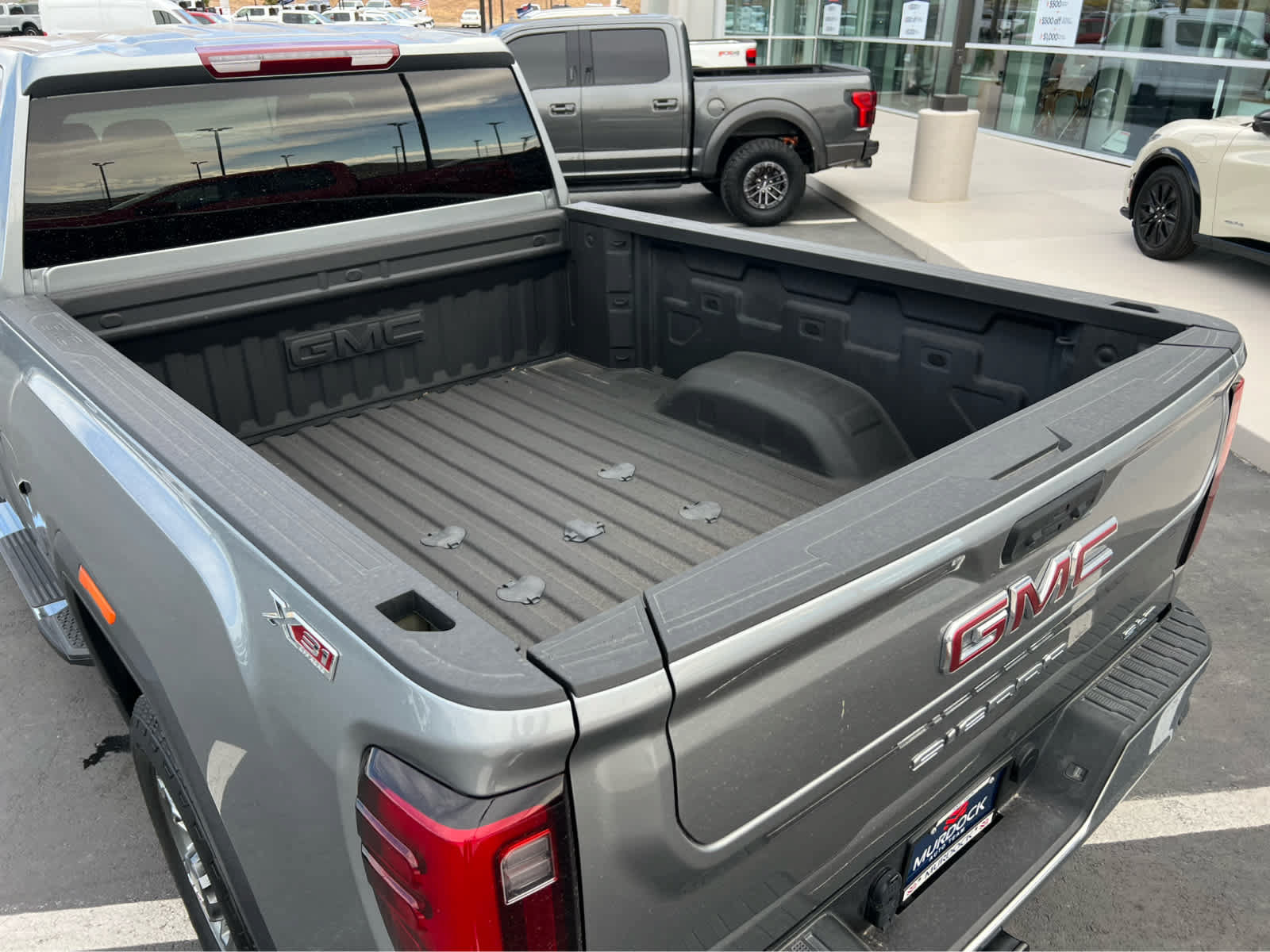 Used 2025 GMC Sierra 3500 SLT AWD/4WD image 10