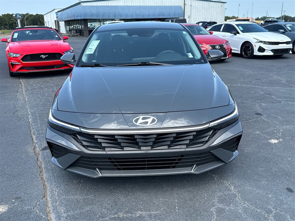 Used 2024 Hyundai Elantra SEL image 8