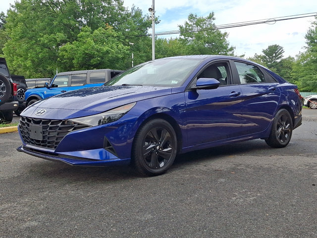 Used 2023 Hyundai Elantra SEL FWD image 5