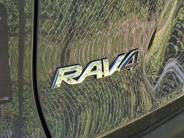 Used 2023 Toyota RAV4 XLE w/ Convenience Package AWD/4WD image 9