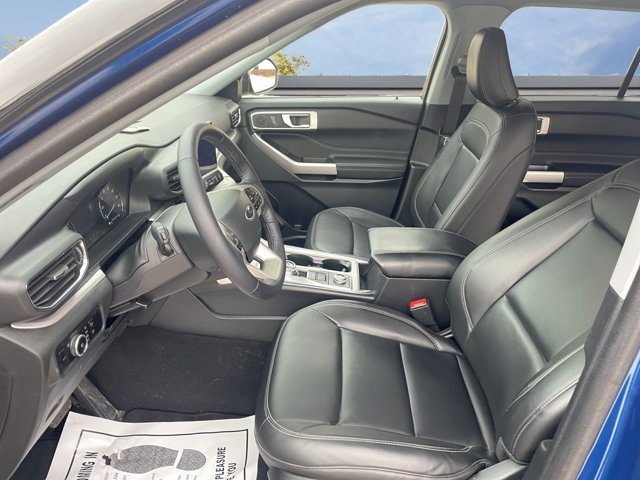 Certified 2023 Ford Explorer XLT w/ Equipment Group 202A image 14