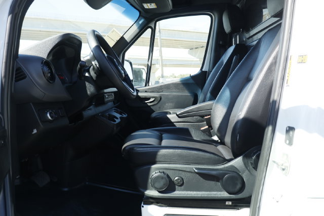Used 2024 Mercedes-Benz Sprinter 2500 image 11
