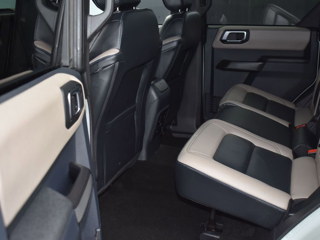 Certified 2024 Ford Bronco Wildtrak image 11