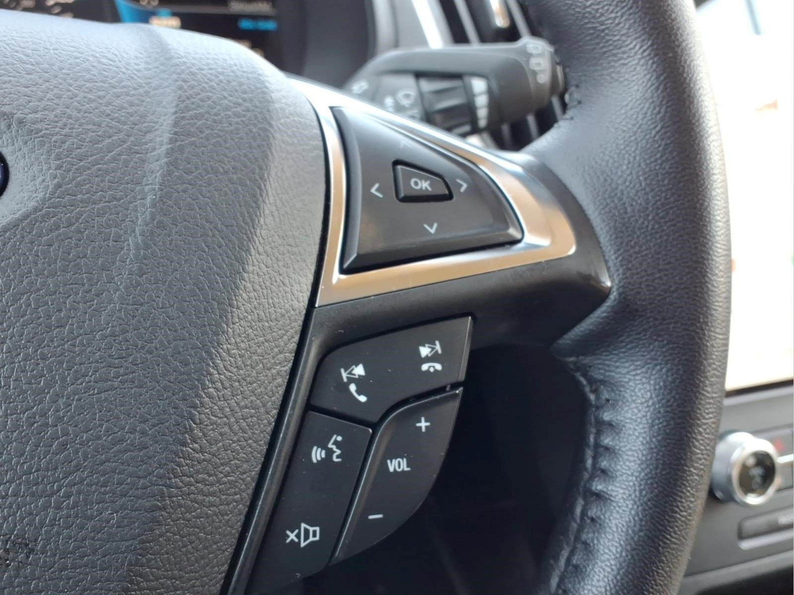 Certified 2024 Ford Edge SEL w/ Convenience Package AWD/4WD image 22