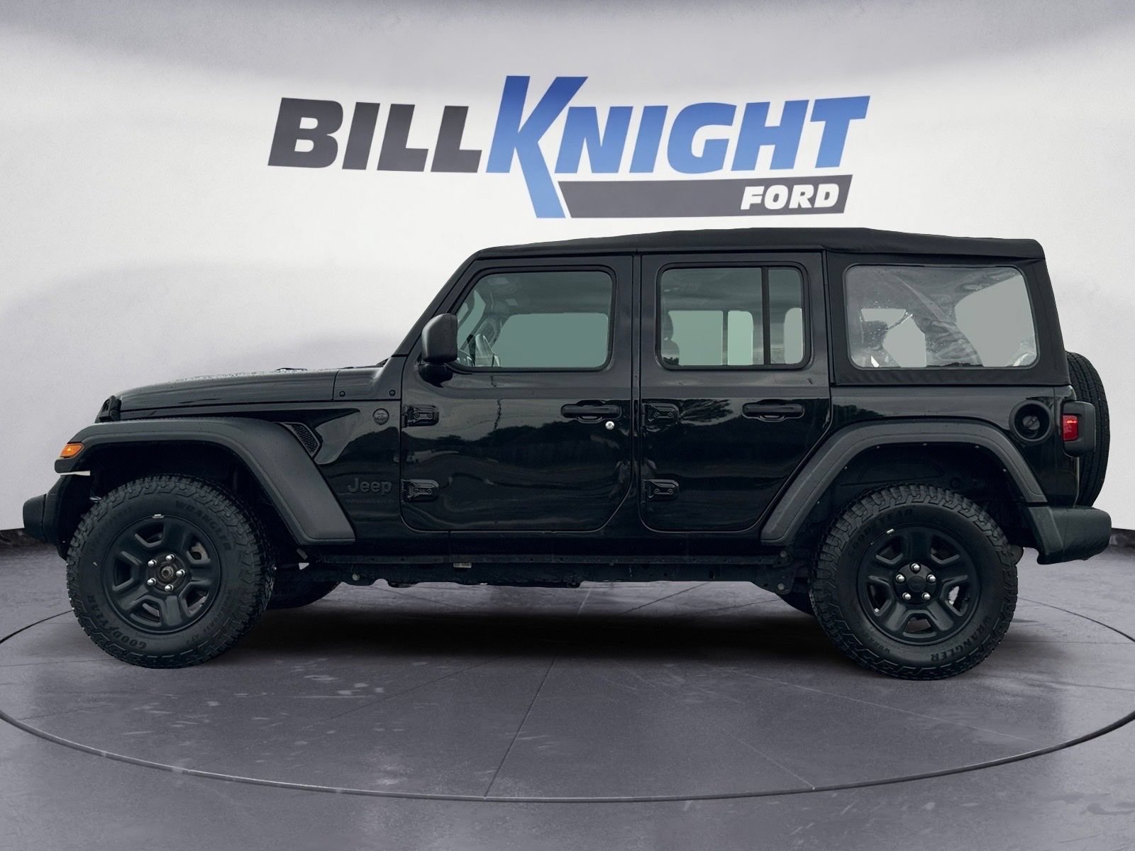 Used 2023 Jeep Wrangler Unlimited Sport AWD/4WD image 2