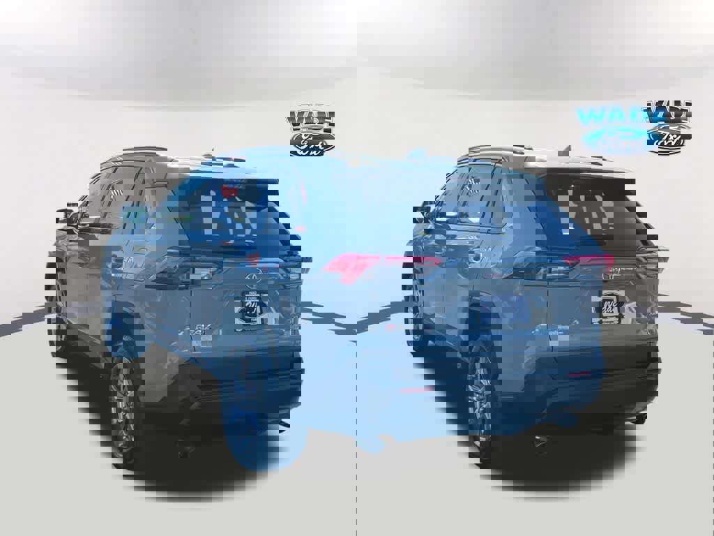 Used 2023 Toyota RAV4 XLE image 7