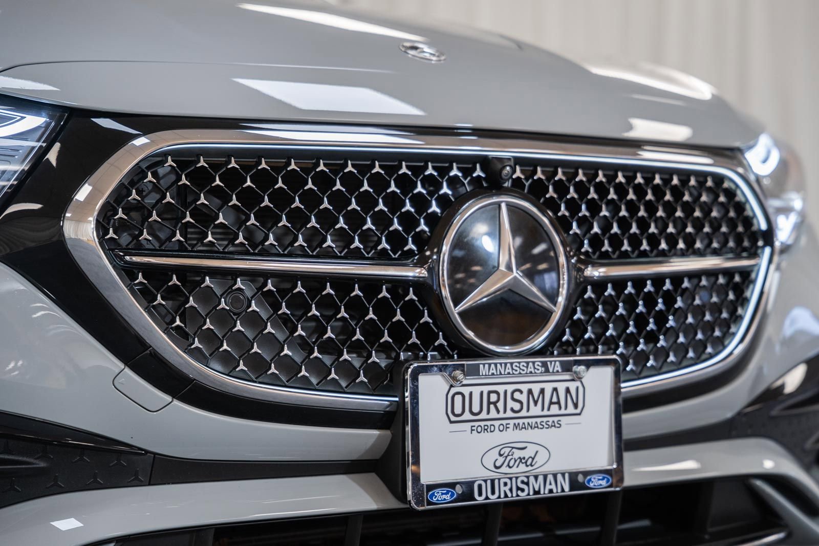 Used 2025 Mercedes-Benz E 350 4MATIC Sedan image 14