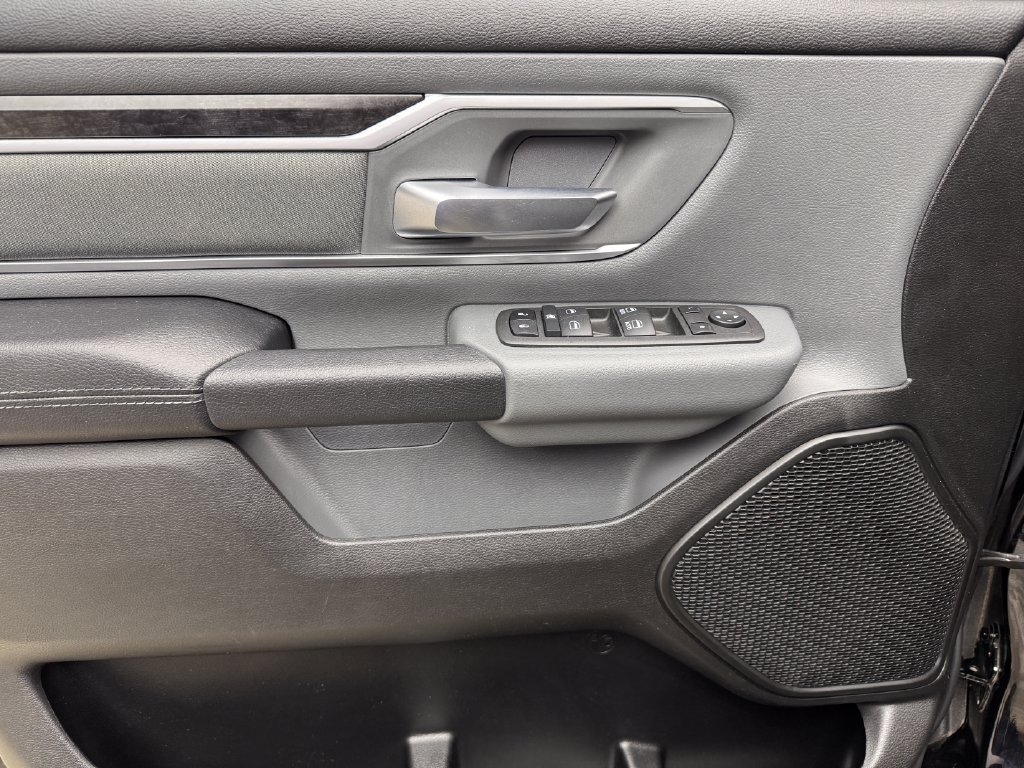 Used 2022 RAM 1500 Big Horn AWD/4WD image 11