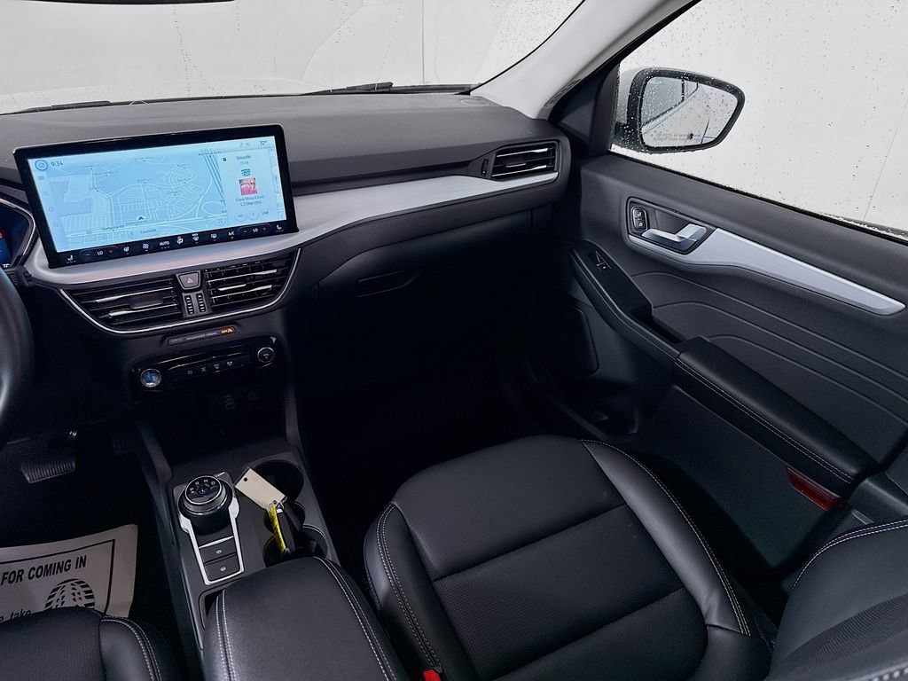 Certified 2025 Ford Escape Platinum FWD image 24