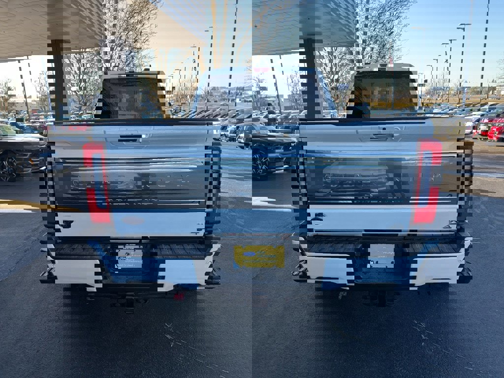 Certified 2024 Ford F450 Platinum w/ FX4 Off-Road Package image 4