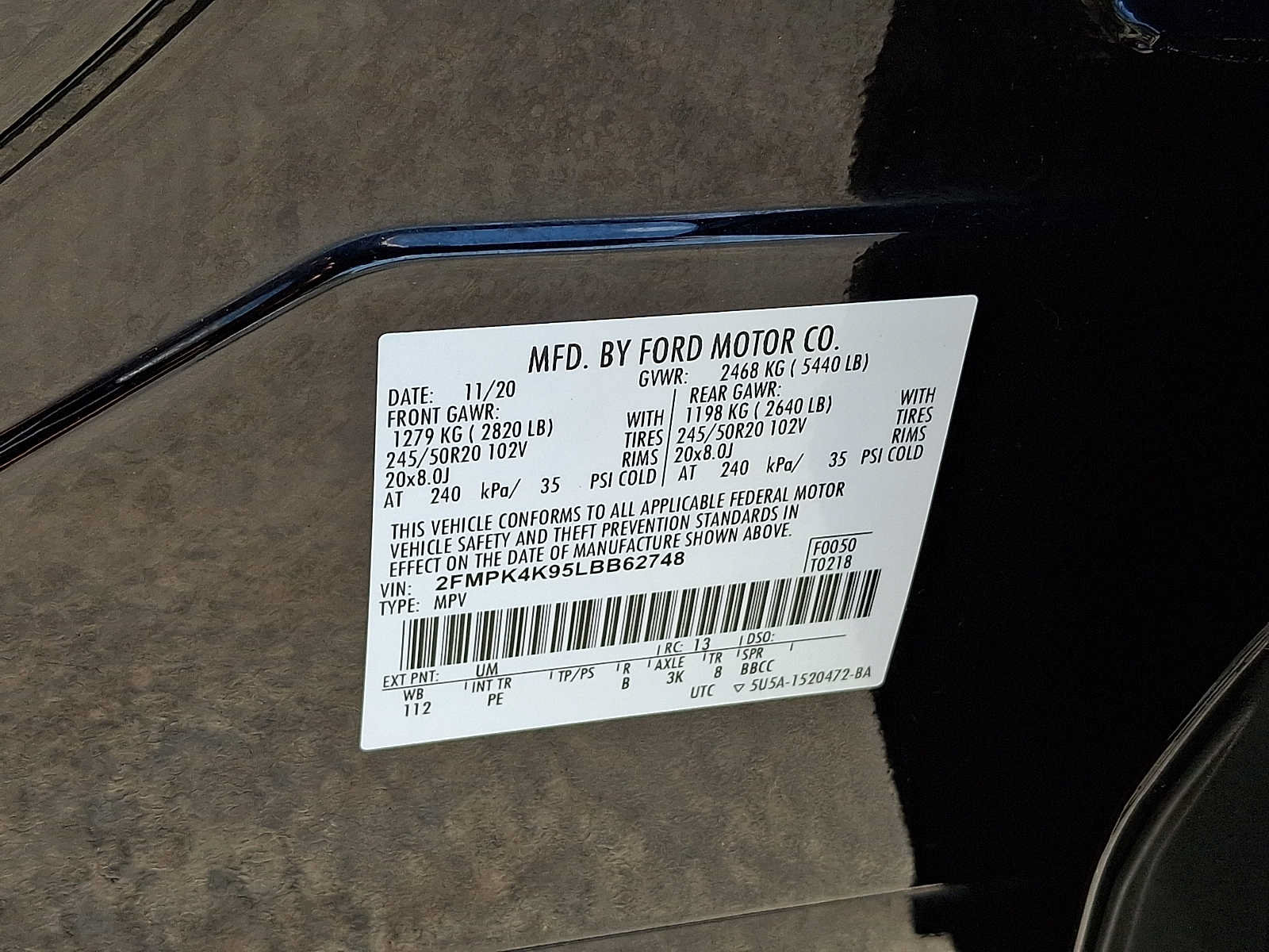 Certified 2020 Ford Edge Titanium w/ Equipment Group 301A AWD/4WD image 29