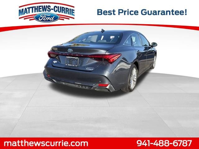 Used 2020 Toyota Avalon Limited image 4
