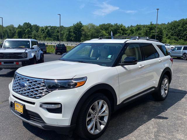 Certified 2022 Ford Explorer Platinum w/ Equipment Group 601A AWD/4WD image 3