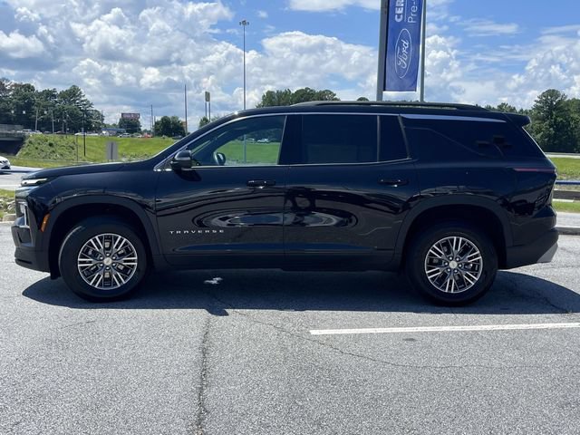 Used 2026 Chevrolet Traverse LT FWD image 6