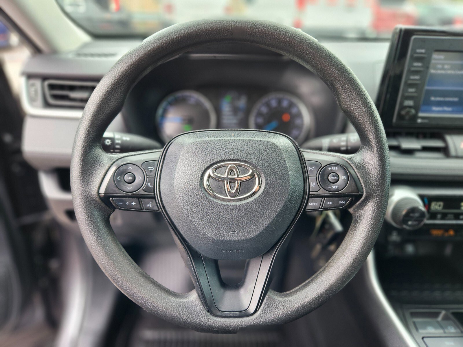 Used 2022 Toyota RAV4 LE image 26