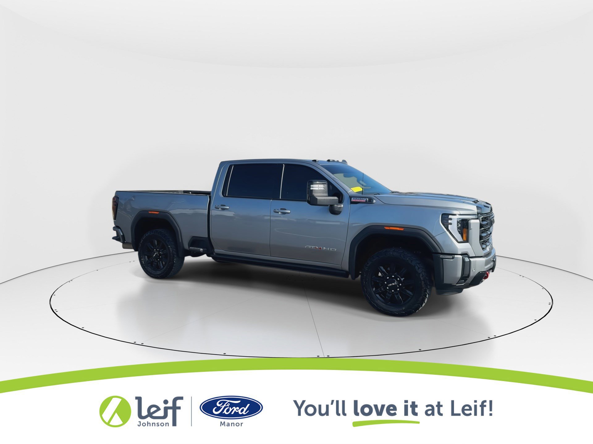 Used 2024 GMC Sierra 2500 AT4 w/ Technology Package image 2