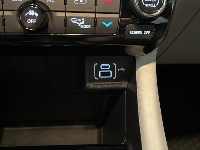Used 2023 Jeep Compass Latitude w/ Convenience Group AWD/4WD image 28