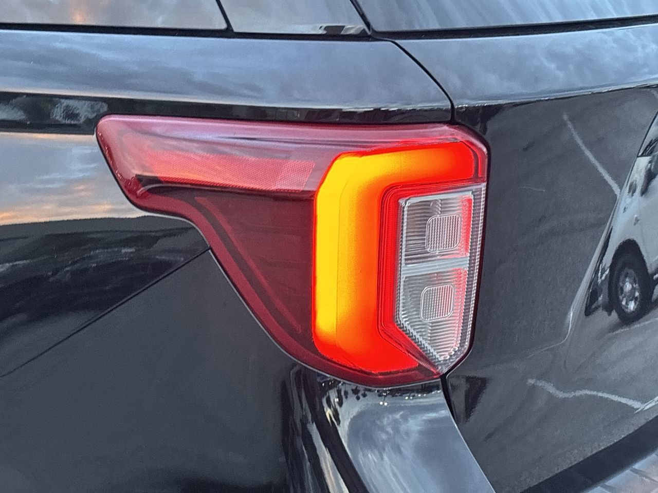 Certified 2021 Ford Explorer ST w/ Equipment Group 401A image 31