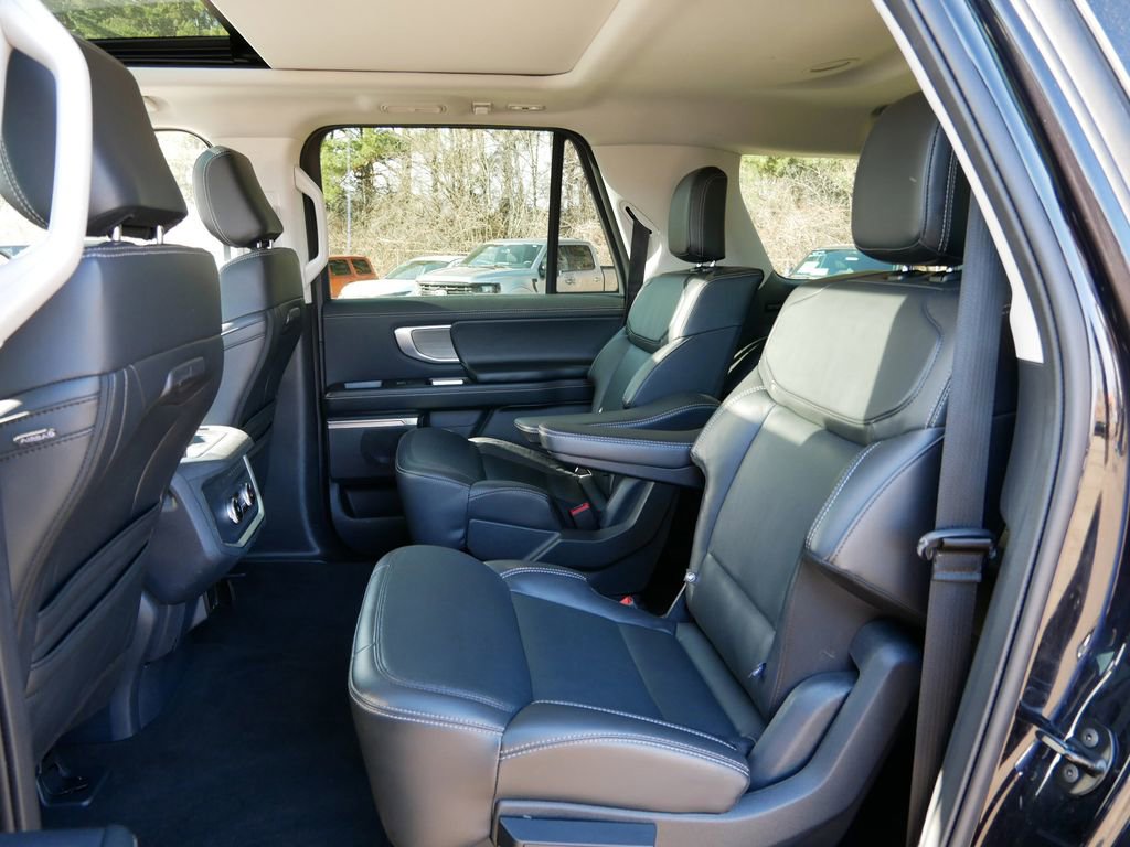 Certified 2025 Ford Expedition Max Platinum AWD/4WD image 11