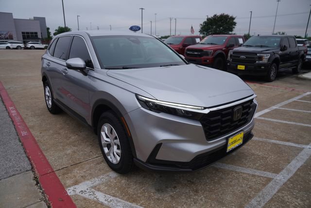 Used 2024 Honda CR-V LX image 2
