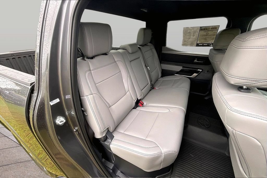 Used 2026 Toyota Tundra Limited AWD/4WD image 28