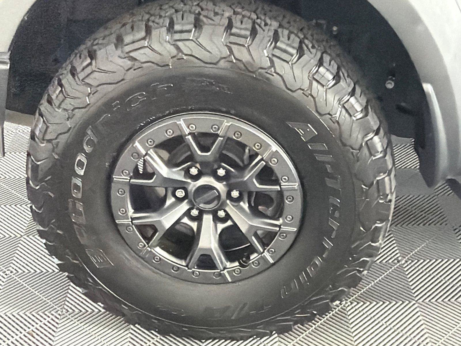 Certified 2023 Ford F150 Raptor w/ Raptor 37 Performance Package AWD/4WD image 11
