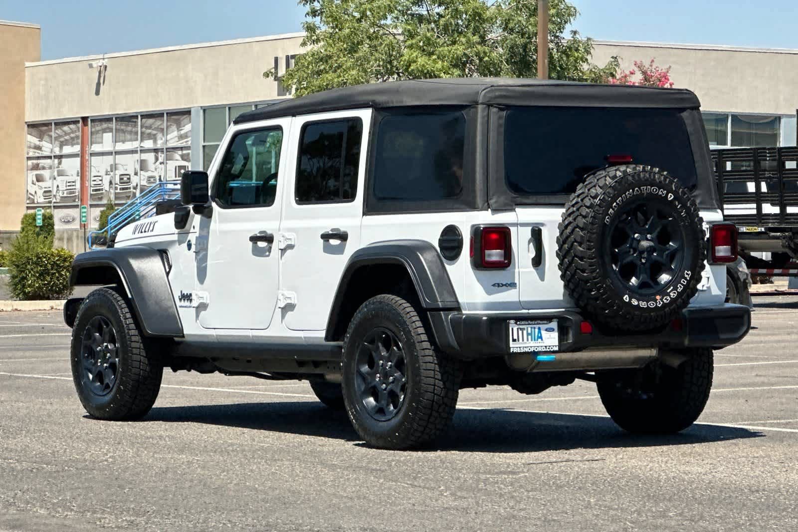 Used 2023 Jeep Wrangler Unlimited AWD/4WD image 7