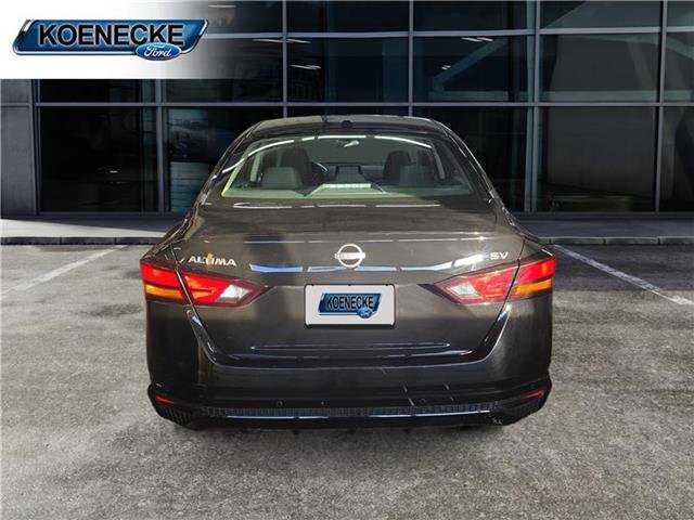 Used 2023 Nissan Altima 2.5 SV FWD image 4