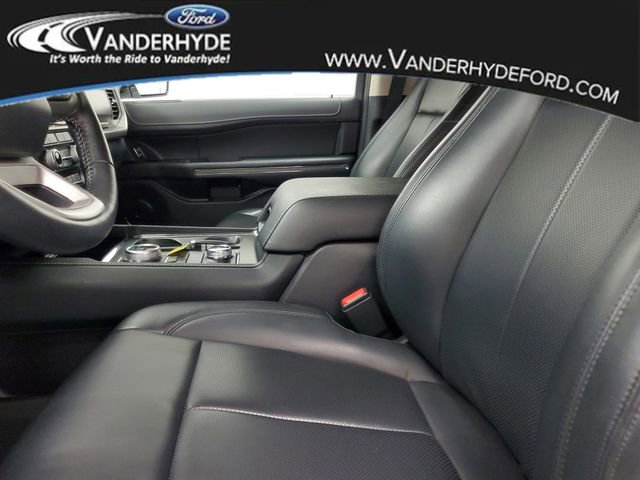 Certified 2024 Ford Expedition Max XLT image 21