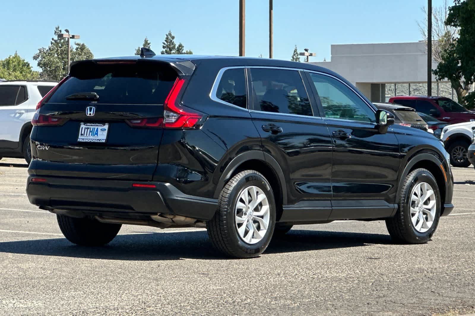 Used 2025 Honda CR-V LX image 2