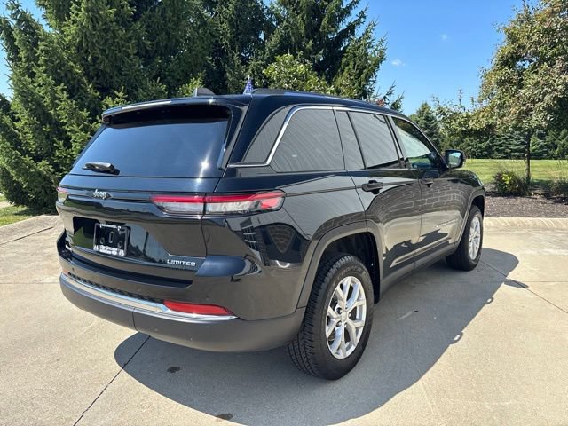 Used 2023 Jeep Grand Cherokee Limited AWD/4WD image 8