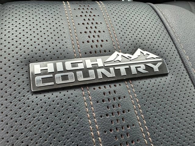 Used 2024 Chevrolet Silverado 2500 High Country w/ High Country Premium Package AWD/4WD image 43