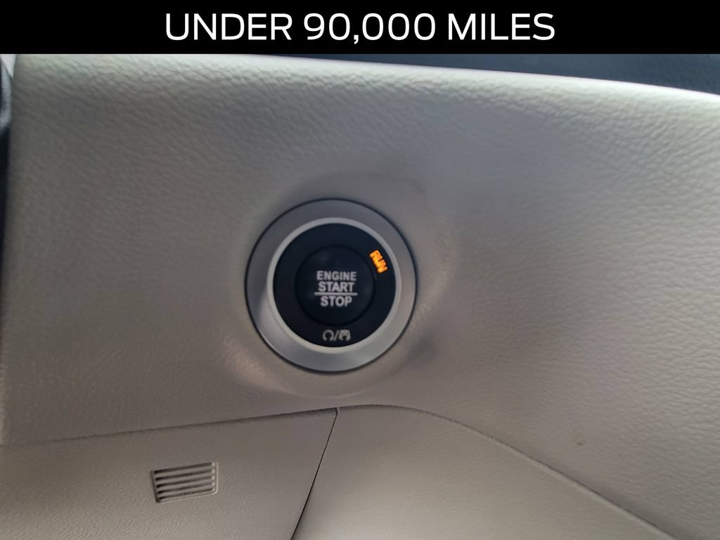 Used 2017 Chrysler Pacifica Touring-L FWD image 30