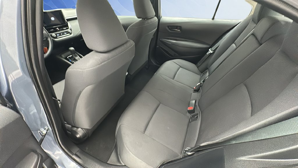 Used 2025 Toyota Corolla LE FWD image 10