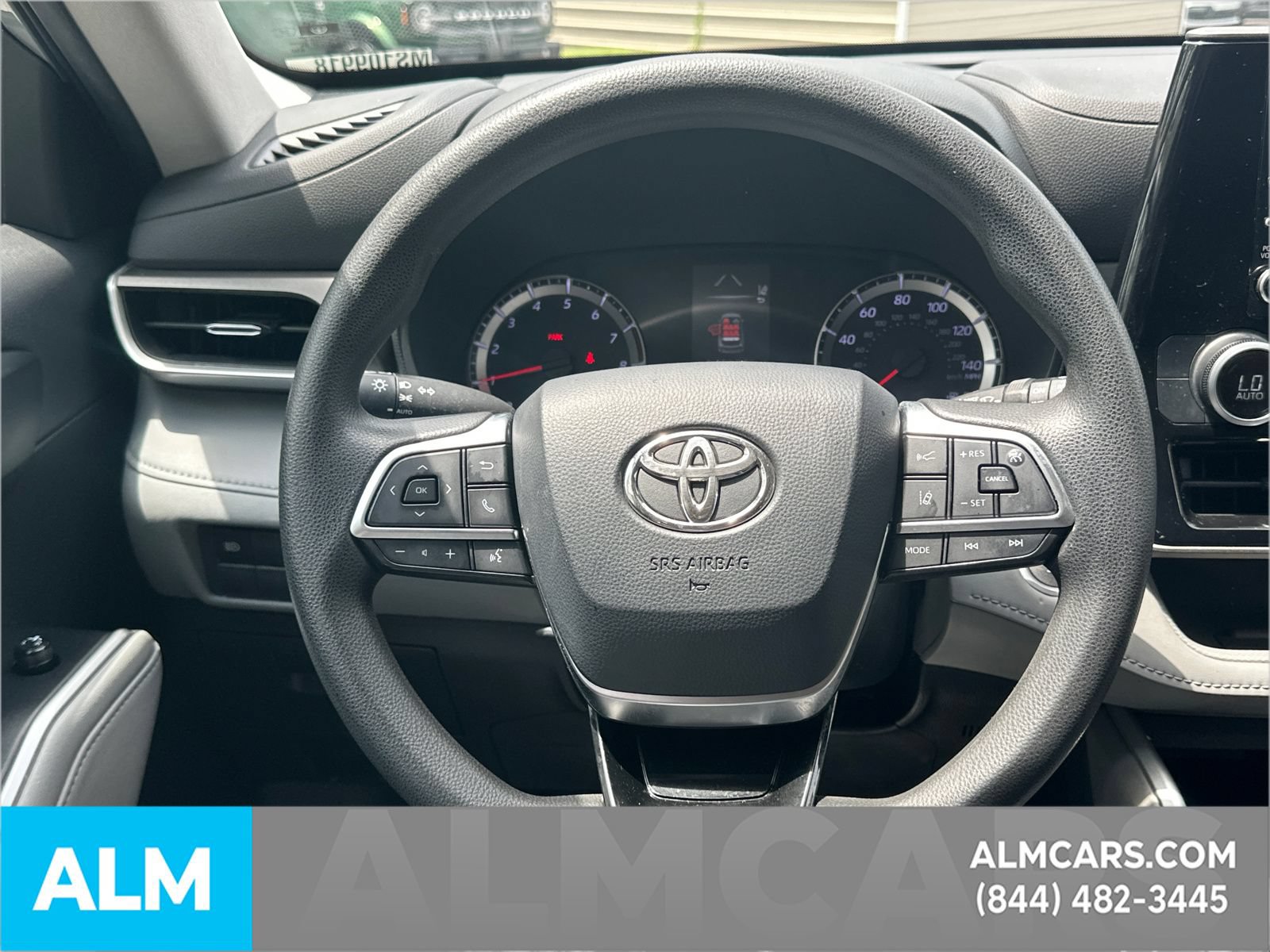 Used 2021 Toyota Highlander L AWD/4WD image 27