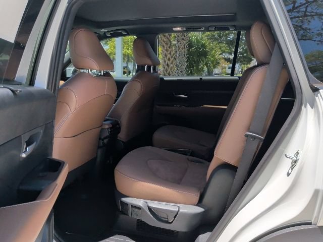Used 2024 Toyota Grand Highlander AWD Hybrid image 19