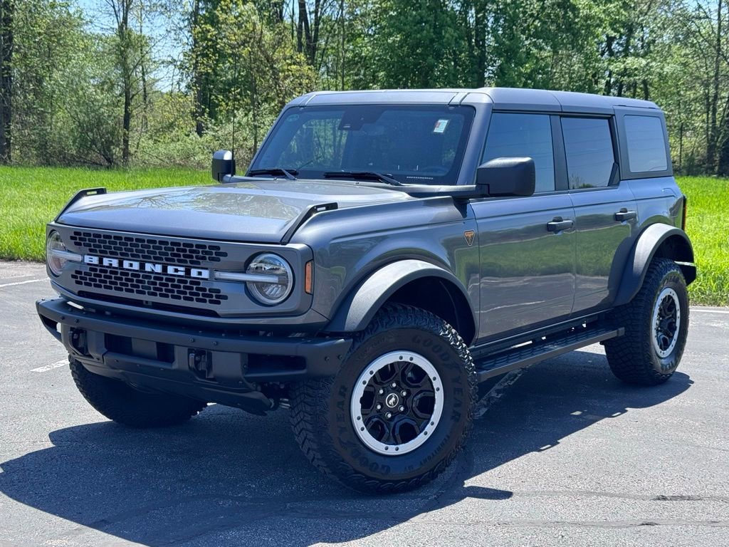 Certified 2024 Ford Bronco Badlands w/ Sasquatch Package AWD/4WD image 2