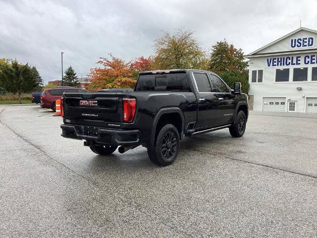 Used 2023 GMC Sierra 2500 Denali w/ Denali Black Diamond Edition AWD/4WD image 4