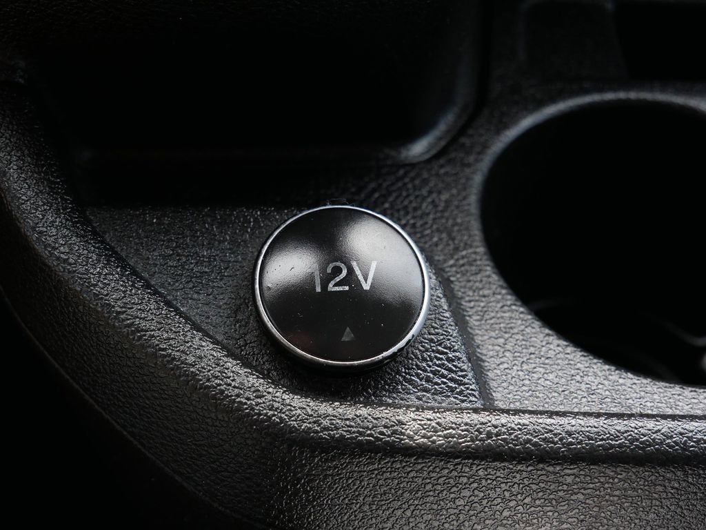 Certified 2018 Ford Transit 150 130 Low Roof RWD image 23