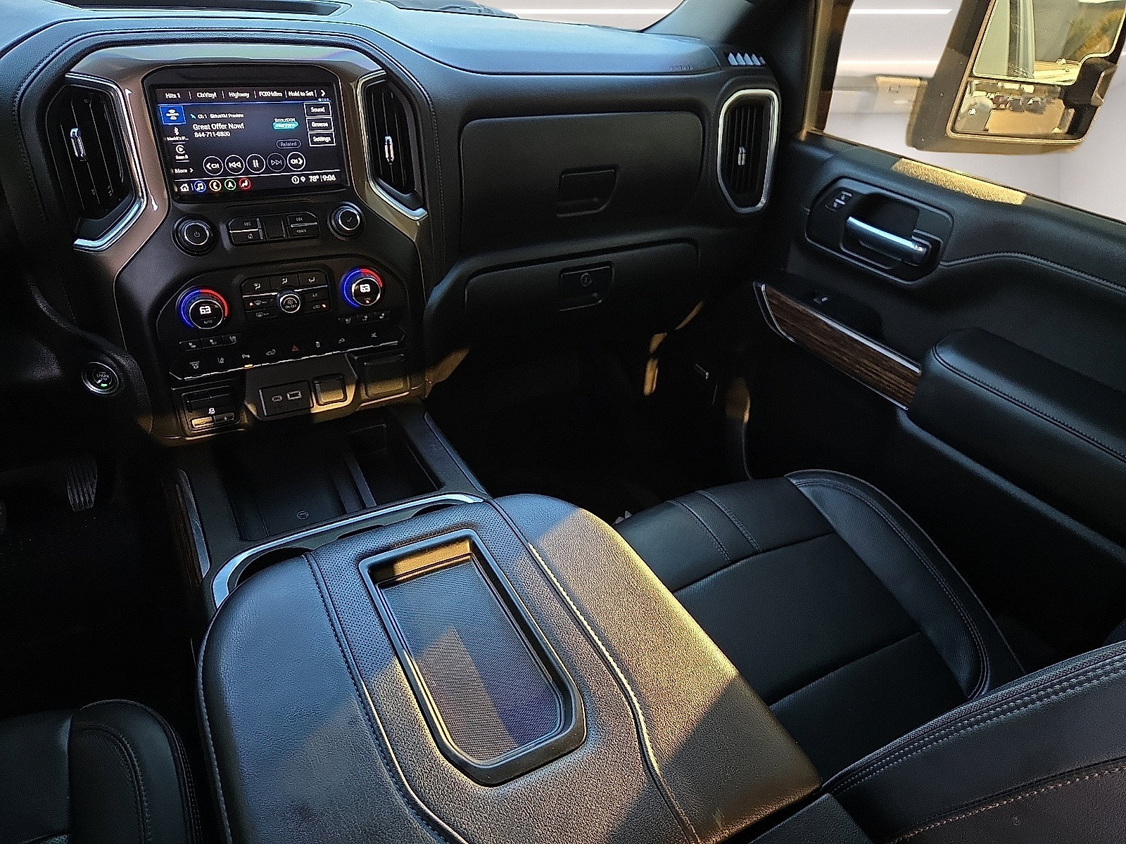 Used 2022 Chevrolet Silverado 3500 High Country AWD/4WD image 11