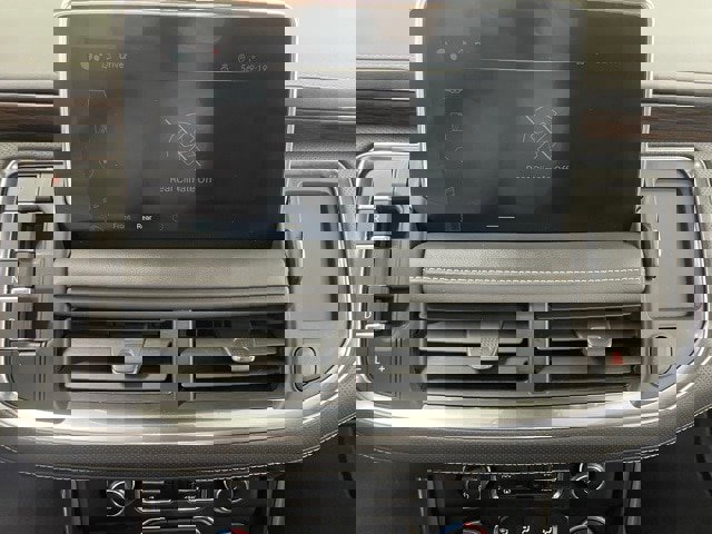 Used 2024 Chevrolet Tahoe Premier image 4