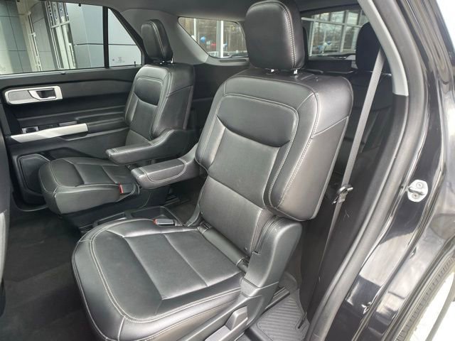 Certified 2021 Ford Explorer Limited w/ Hybrid Equipment Group 310A AWD/4WD image 46