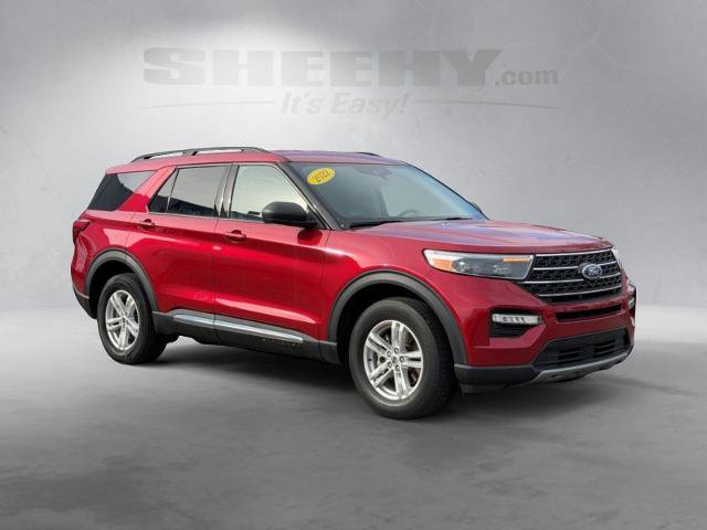 Certified 2022 Ford Explorer XLT w/ Equipment Group 202A image 2