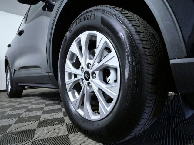 Certified 2025 Ford Escape Active AWD/4WD image 2