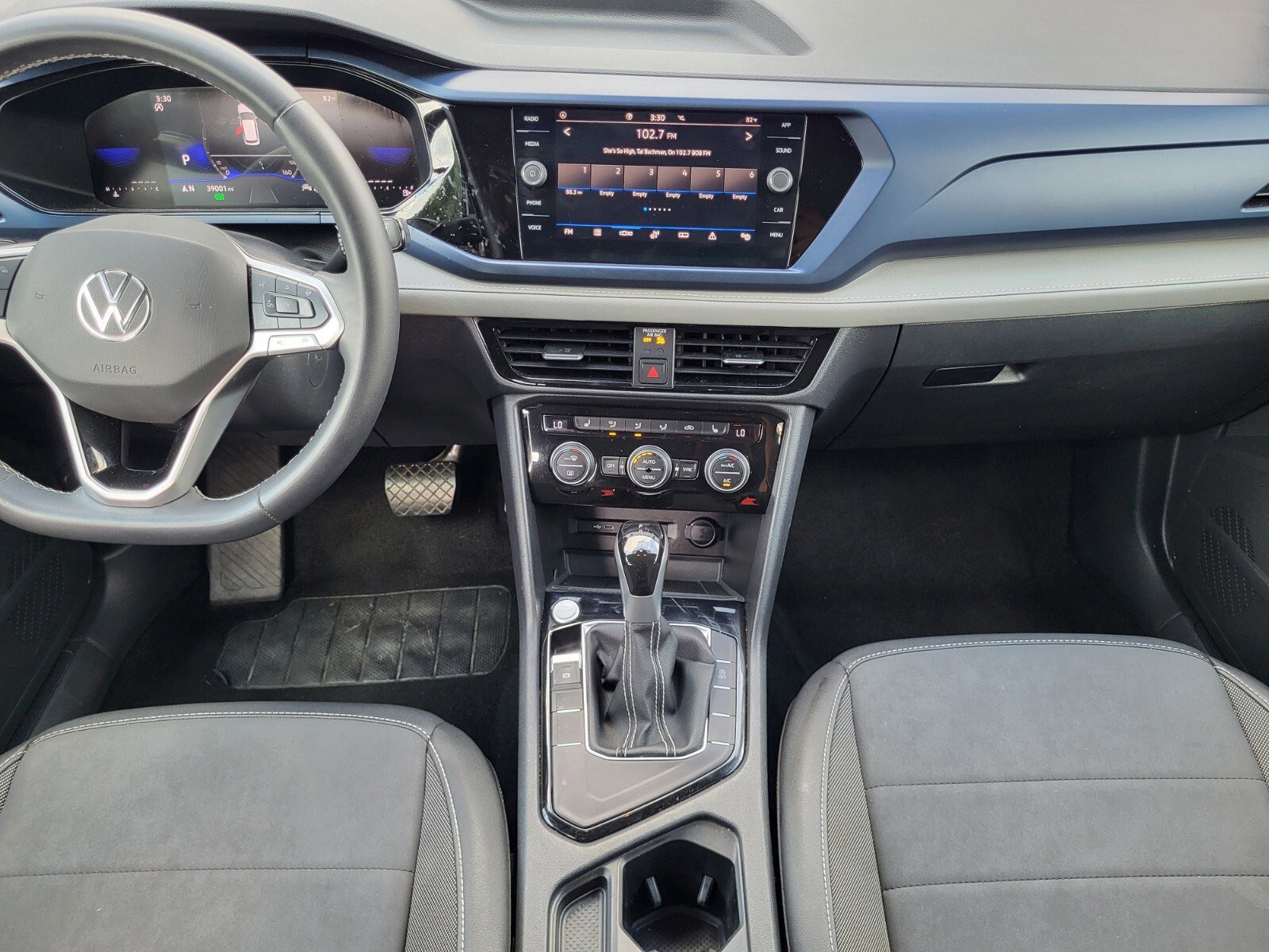 Used 2024 Volkswagen Taos SE FWD image 15