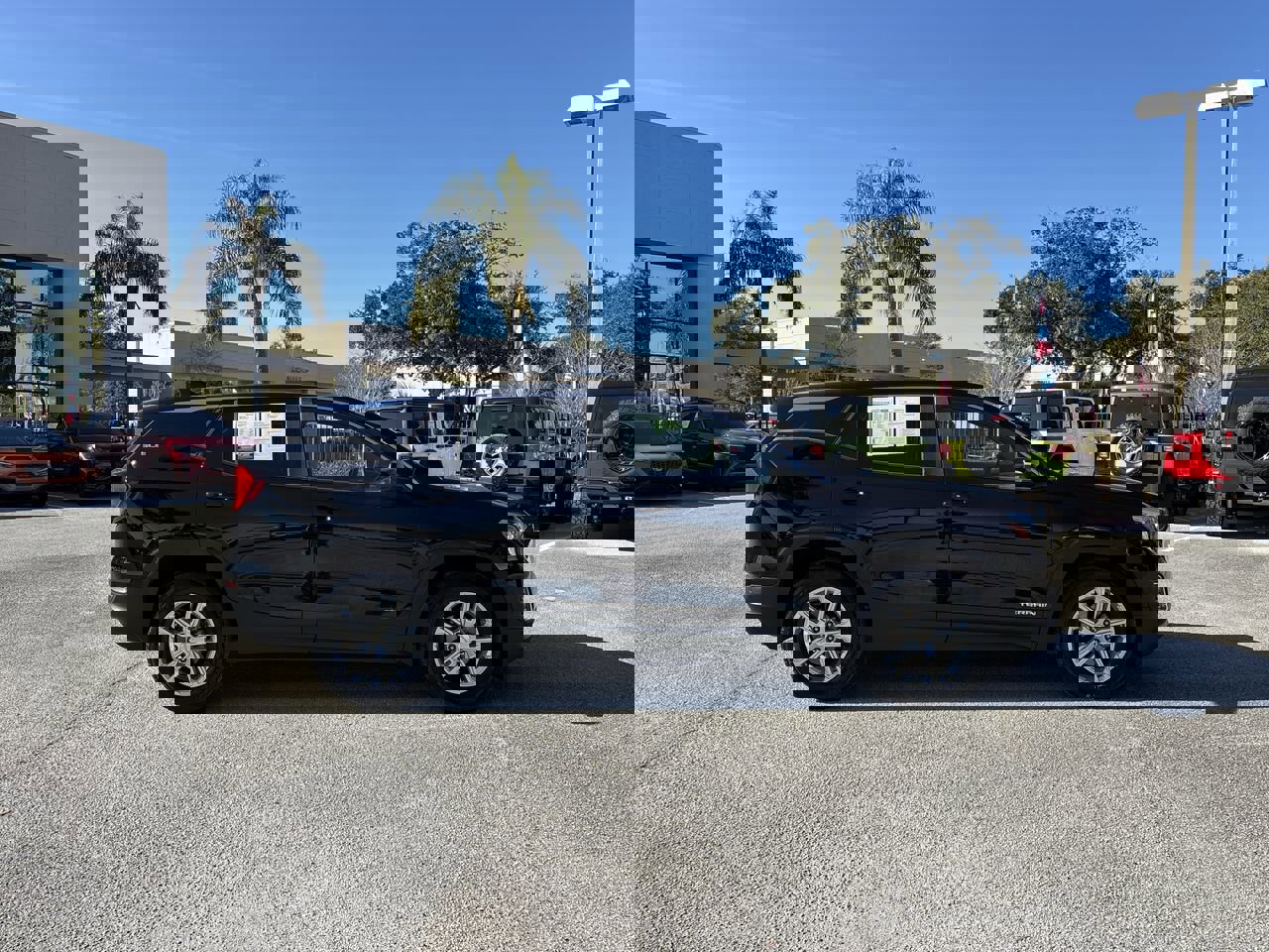 Used 2021 GMC Terrain SLE image 5