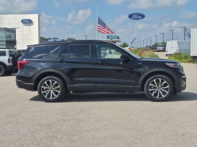 Certified 2022 Ford Explorer ST-Line w/ Class IV Trailer Tow Package AWD/4WD image 6