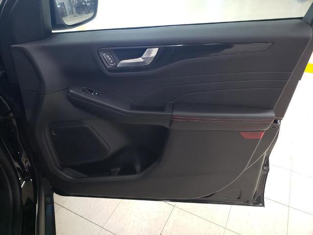 Certified 2023 Ford Escape ST-Line w/ Tech Pack #1 image 17