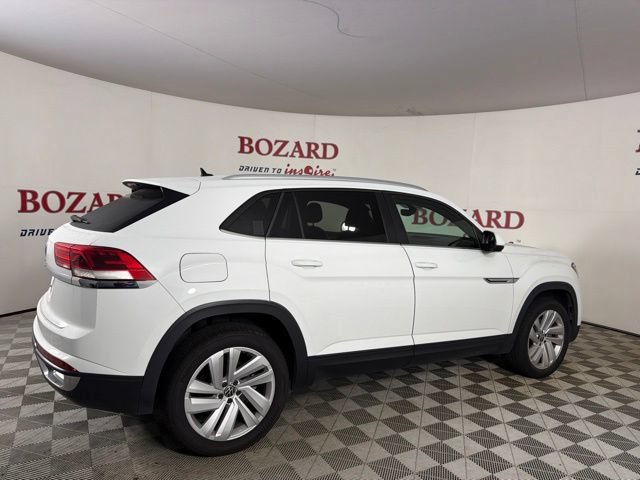 Used 2021 Volkswagen Atlas Cross Sport SE FWD image 9