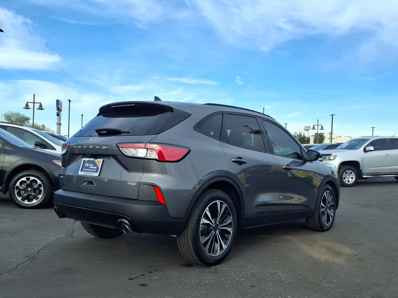 Certified 2022 Ford Escape SE w/ SE Sport Appearance Package image 4